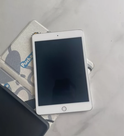 iPadmini4，国行128G原装平板电...