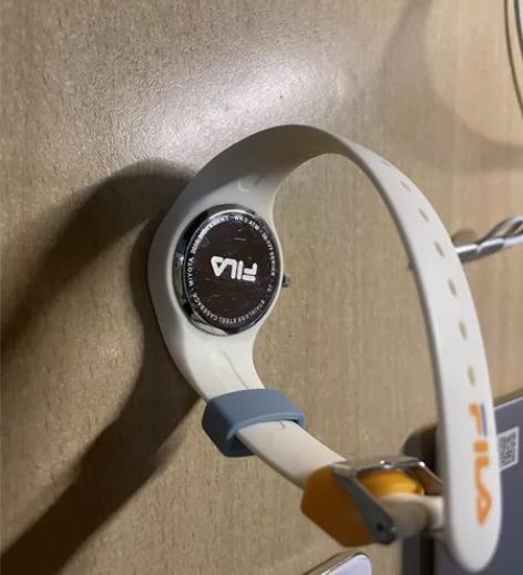 斐乐手表 成色如图 感兴趣的话点“我想要”...