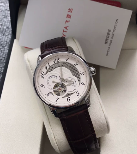 飞亚达男表99成新，手表走时正常，图片实物...