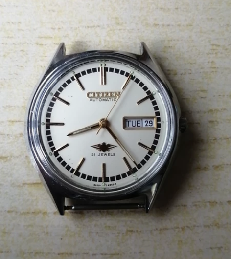 西铁城手表，走时，手全自动，品相如图，售出...