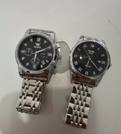 两个杂牌手表 便宜出。欧丽时 没有包装?轻...