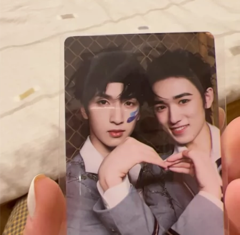 【出】宋亚轩严浩翔36二专校服制服卡 标价...