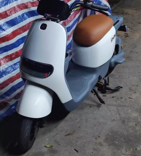 只用哈啰D10 续航挺高速度最快可以到40...