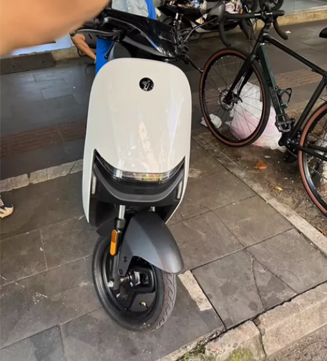 出九号 N70c ，新车落地一个月，行驶 ...