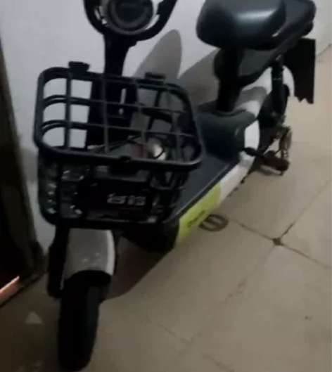 电动车可以上牌，急出，因为搬家，所以才急出...