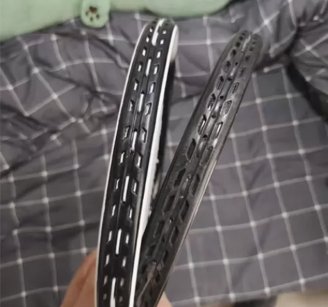 网球拍大学生用的 就上课用了一下别的没用过...