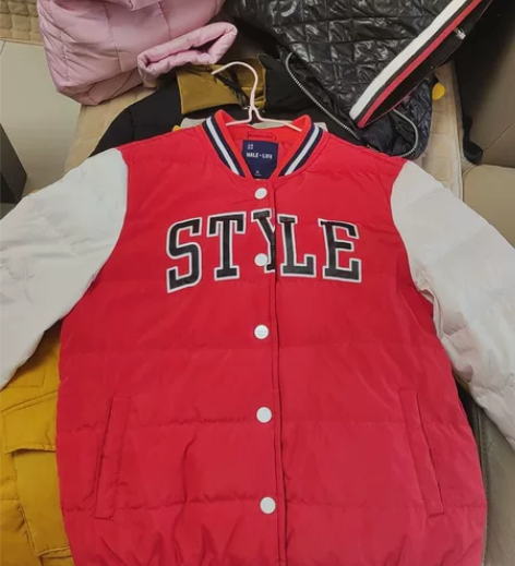 棒球袄子-真心实惠 码数偏大 上学穿，可小...