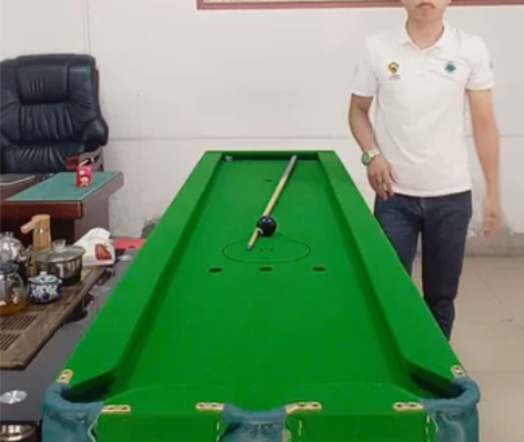 台球练习桌坚持练习，才能厚积薄发 感兴趣的...