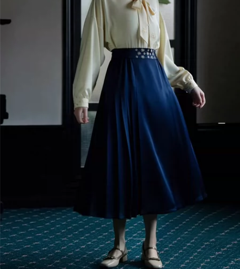 裳宫语半见汉元素明制改良马面裙 裳宫语仲春...