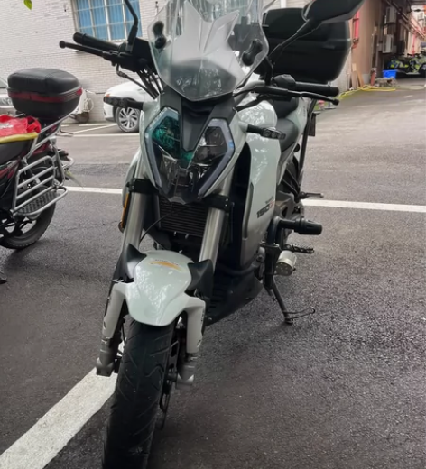 贝纳利红宝龙150，非贝纳利小暴龙，贝纳利...