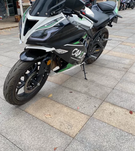 国威诺马小牛，国四电喷400双缸水冷，你上...