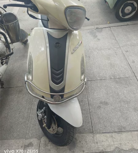 二手电喷踏板车出售，19年9月份的车子，3...