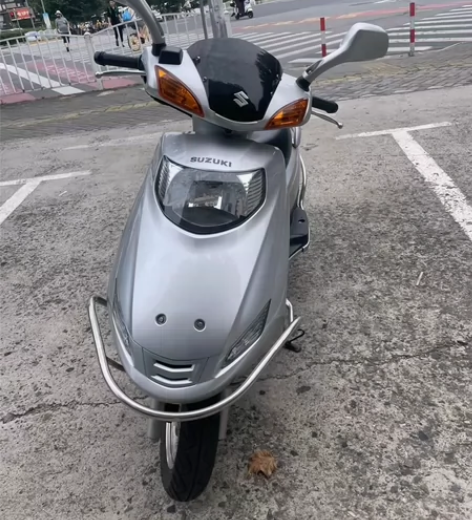 2016年出厂的铃木锋彩125。铃木uy1...