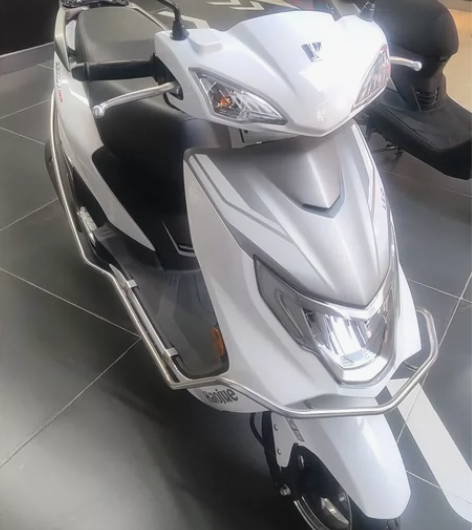 豪爵ucr100   带箱带杠   cbs...