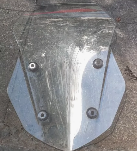 kpv150原厂挡风玻璃。有划痕。照片已经...