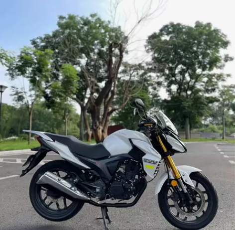 17力帆kps200，电喷水冷，动力非常好...