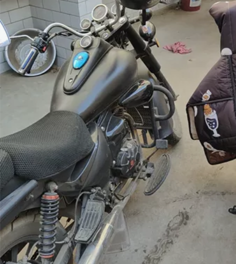 宗申摩托车 手续齐全，哈雷车，个人一手车，...