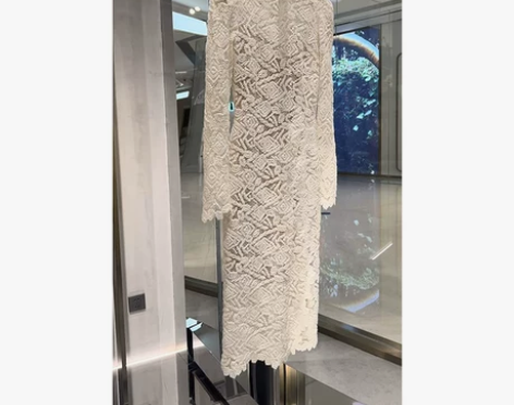 2023春装新款女装高级感法式重工小众直筒...