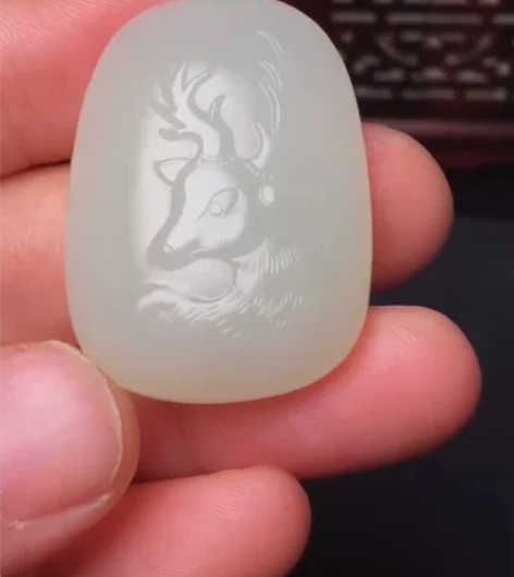 【白鹿随驾，主人升迁】鹿是帝位的象征、逐鹿...