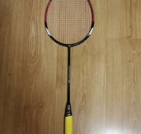 胜利亮剑12N 3U 保真无修复，这款球拍...