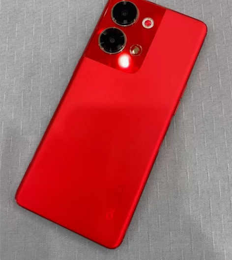 OPPO Reno9搭载骁龙778G，超感...