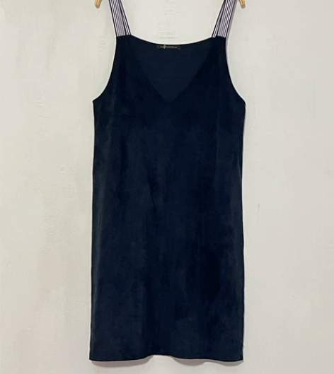 全新 品牌:拉贝 女鸡皮绒吊带裙春秋韩版显...