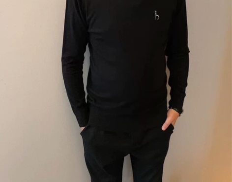 男士 黑色毛衣 L码 感兴趣的话点“我想要...