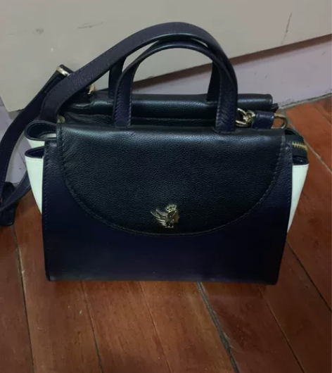 纽芝兰品牌女式斜挎包 背过几次闲置了需要的来