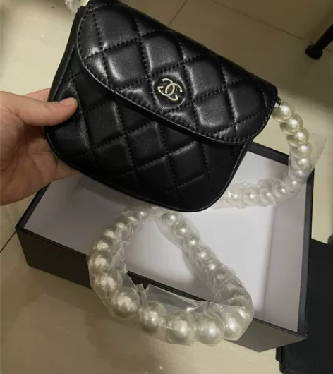 全新全新全新 包装未拆 woc椭圆形发财包...