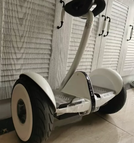 小米九号平衡车，21年购买，里程60公里。...