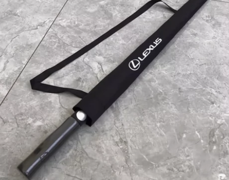 4s店装修升级，雷克萨斯雨伞一大箱 ，来捡...