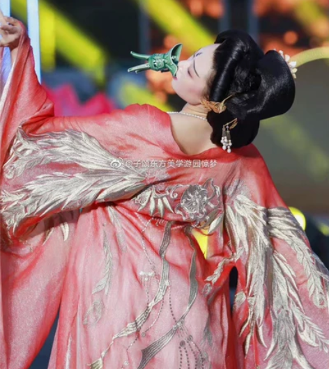 游园惊梦家凤求凰诃子裙 贵妃醉酒   胸围...