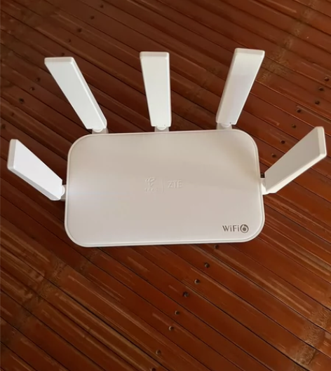 中兴路由器e1630，功能正常，成色9.5...