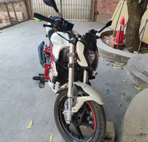 贝纳利红宝龙150摩托车 benelli ...