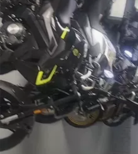 贝纳利小迅龙8500包邮175公里准新车。...