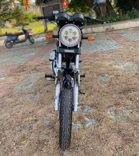 正品雅马哈天剑YBR-125 高配铝圈碟刹...