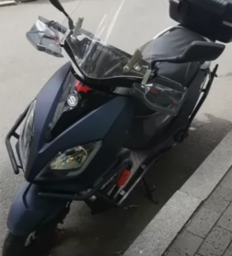 铃木百年纪念版Uy125，加装两千多全送 ...