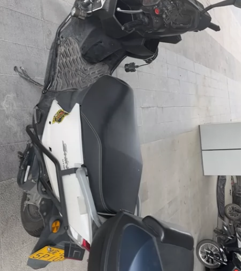 铃木uy21年上的牌。二手。一万公里。只卖...