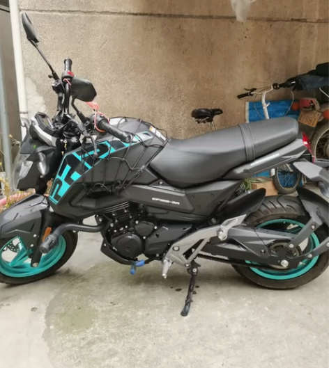 春风狒狒st125，19年底上牌，骑的少车...