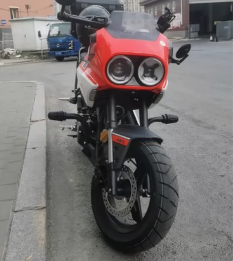 两台xo狒狒赛车手，abs版，没怎么骑50...