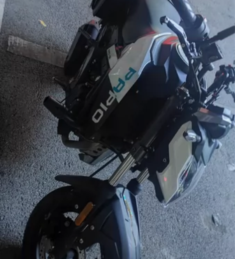 21年春风狒狒，改装护杠、LED大灯，后架...