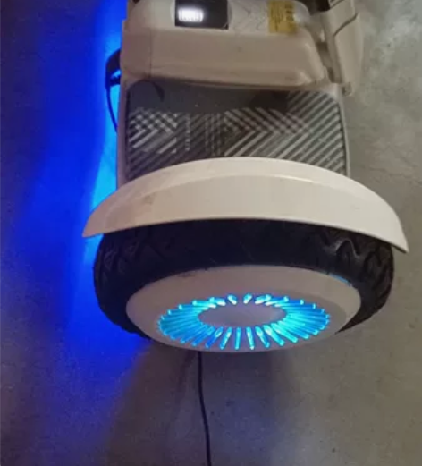 领奥越野平衡车     京东入手可以手控腿...