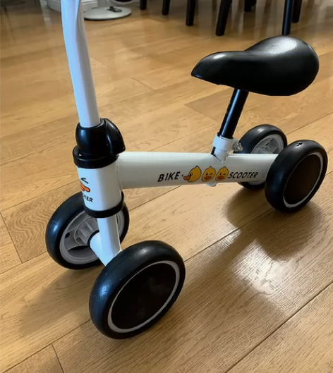 滑行车1-3岁无脚踏溜溜车滑步车婴幼儿四轮...