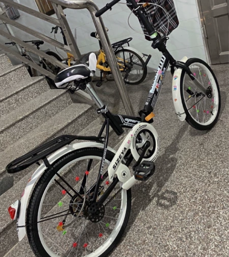 全新 公司做活动剩下的自行车 没拆包 实拍...