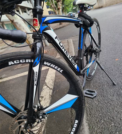 闲置公路自行车一辆，永久公路自行车。老品牌...