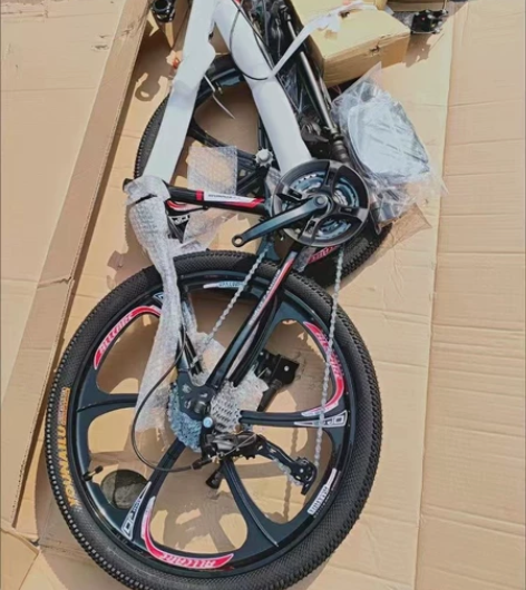 【车行搬迁】包邮处理一批全新自行车山地车男...