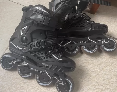 大学生自用轮滑鞋 37码 之前上体育课买的...