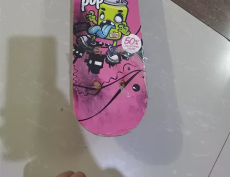 儿童滑板，塑料膜还在！ 滑板车长43cm，...