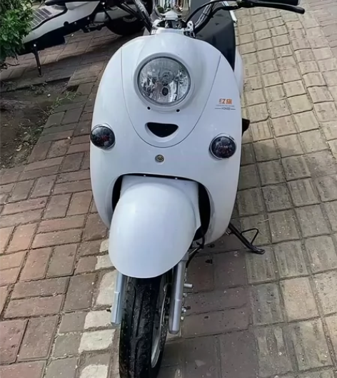 自骑转让有缘分的便宜出！二手电动车，颜值担...