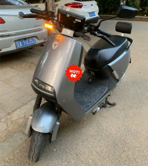 雅迪电动车，9成新 款式大G5  新车当时...